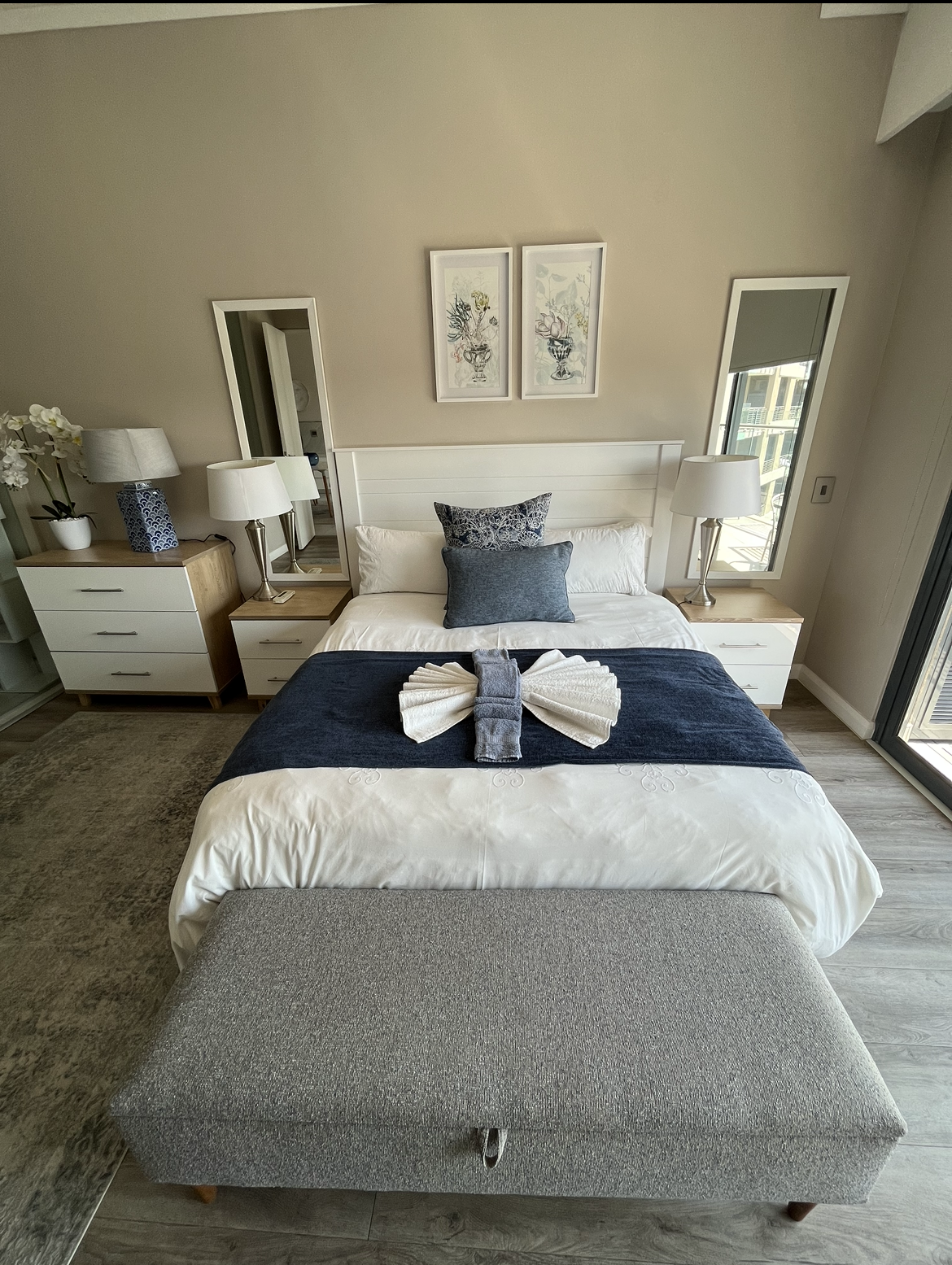 IMG_4142 (2) IMG_4142 (2)